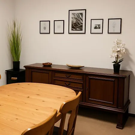 Naehe Frankfurt Fuer Monteure-gruppen Bis 10 Personen Hébergement de vacances