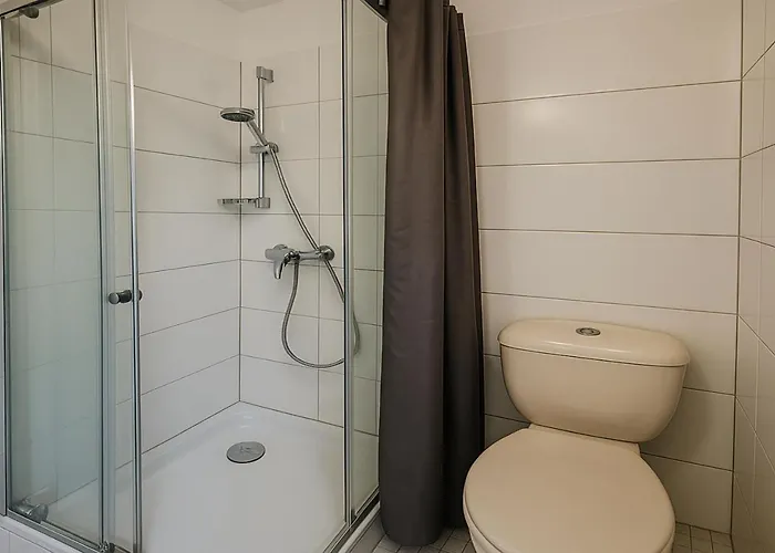 Casa de Férias Naehe Frankfurt Fuer Monteure-gruppen Bis 10 Personen