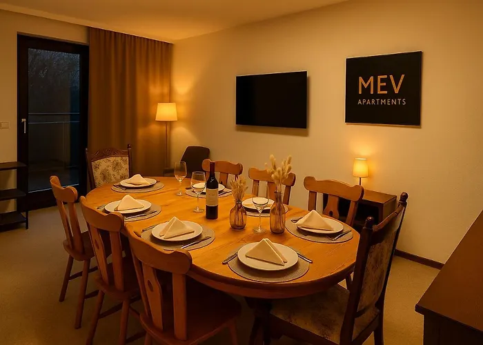 Naehe Frankfurt Fuer Monteure-gruppen Bis 10 Personen * Dietzenbach