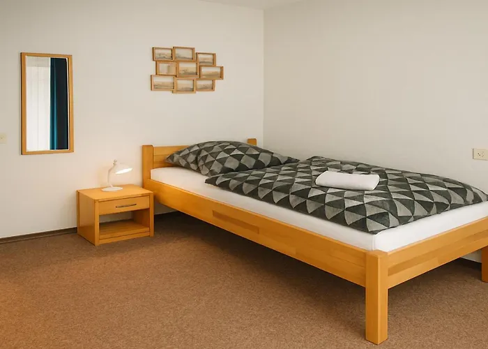 Naehe Frankfurt Fuer Monteure-gruppen Bis 10 Personen Casa de Férias Dietzenbach